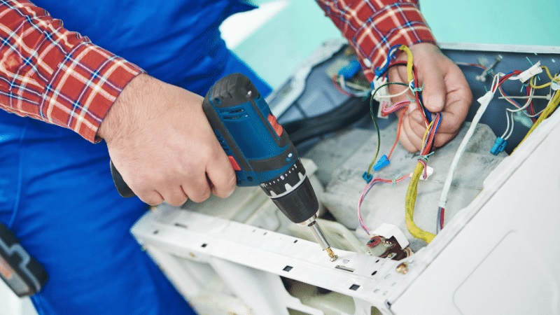 Buharkent Liebherr servisi orijinal yedek parça kullanımı